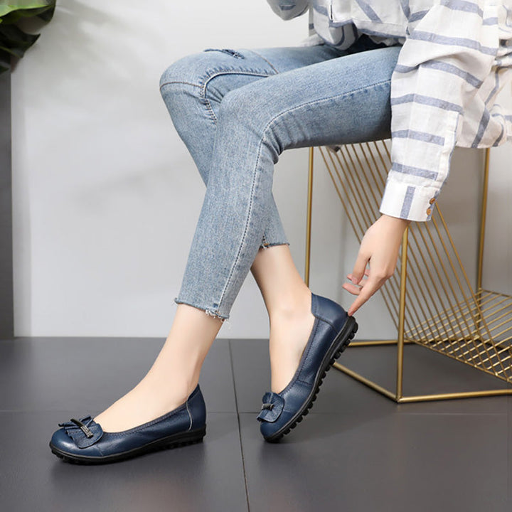 Damen - Flache Lederschuhe - Stilvoll und Elegant - Perfekte Kombination aus Komfort und Design