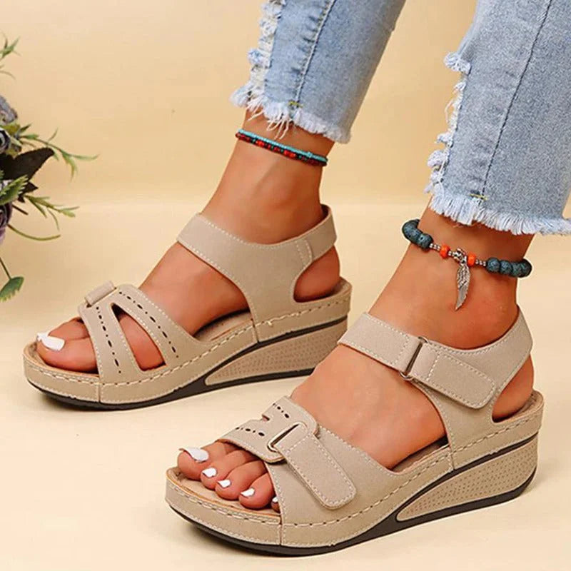 Damen - Bequeme Sandalen - Atmungsaktivem Material -  Ideal für Freizeit und Sommer