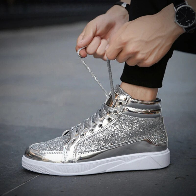 Damen - Glitzernde High-Top-Sneakers - Mit glänzendem Finish - Funkelnde Modeschuhe für jeden Anlass