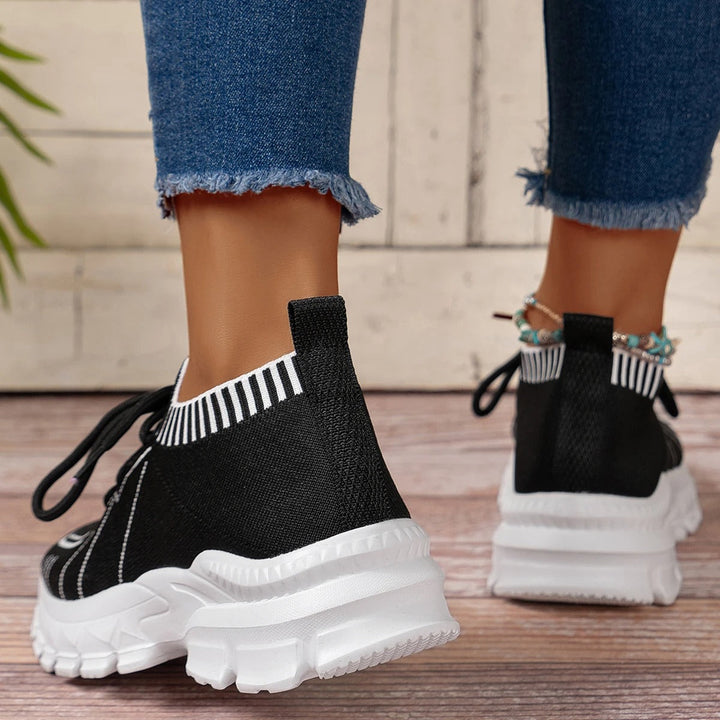 Damen - Eleganta sneakers - Hochwertiges Mesh-Obermaterial Modern och bekväm design - Idealiska skor för daglig stil