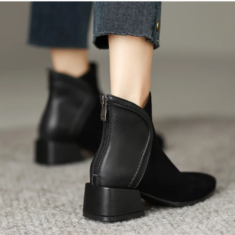 Stylische Ankle Boots mit Cutouts und niedrigem Absatz - Damen Ankle Boots