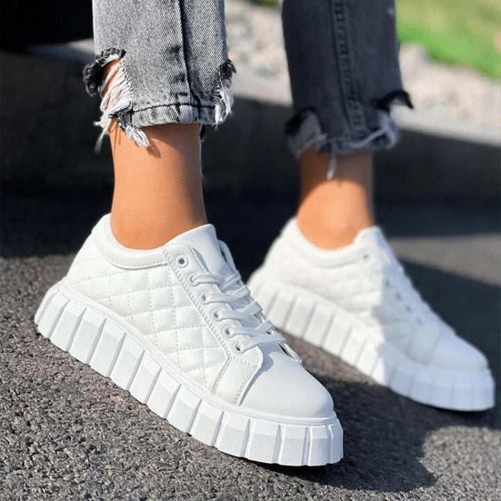 Damen - Stylische Plateau-Sneakers - Bequemes Design - Perfekt für Alltag und Freizeit