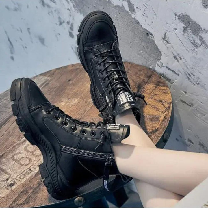 Elegante hohe Sneaker-Stiefel mit Reissverschluss