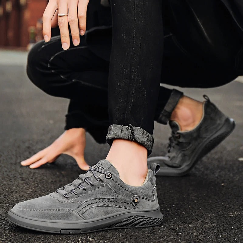 Elegante und Strapazierfähige Sneakers aus Leder - Hochwertige Materialien für Stil und Komfort - Perfekte Freizeit-Schuhe