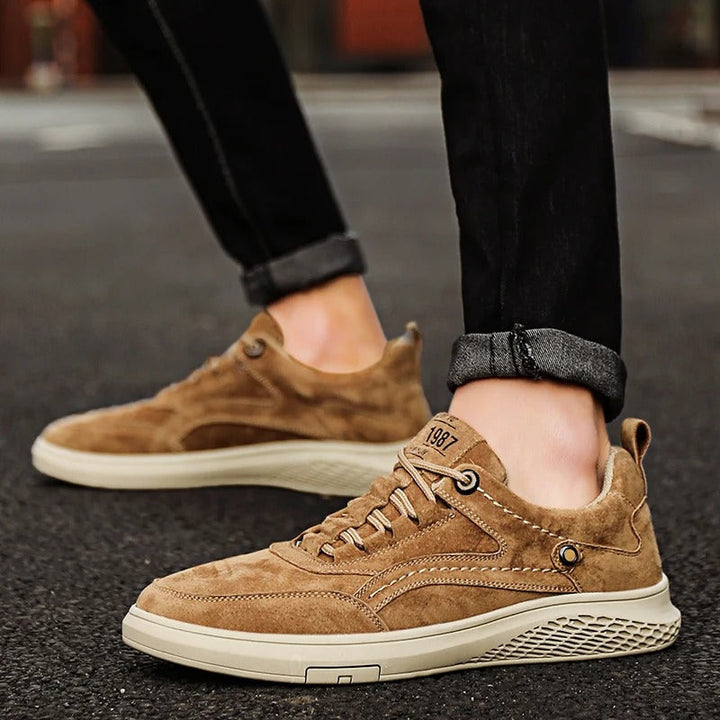 Elegante und Strapazierfähige Sneakers aus Leder - Hochwertige Materialien für Stil und Komfort - Perfekte Freizeit-Schuhe