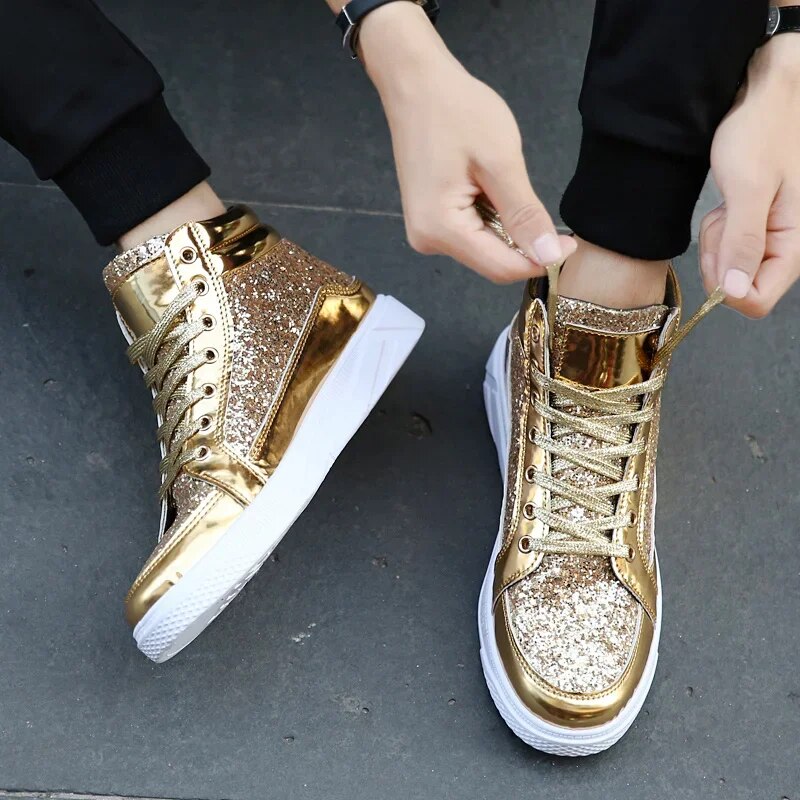 Damen - Glitzernde High-Top-Sneakers - Mit glänzendem Finish - Funkelnde Modeschuhe für jeden Anlass