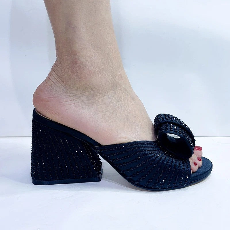 Damen - Glamouröse Absätze - Hochwertige Materialien - Elegante Schuhe für besondere Anlässe