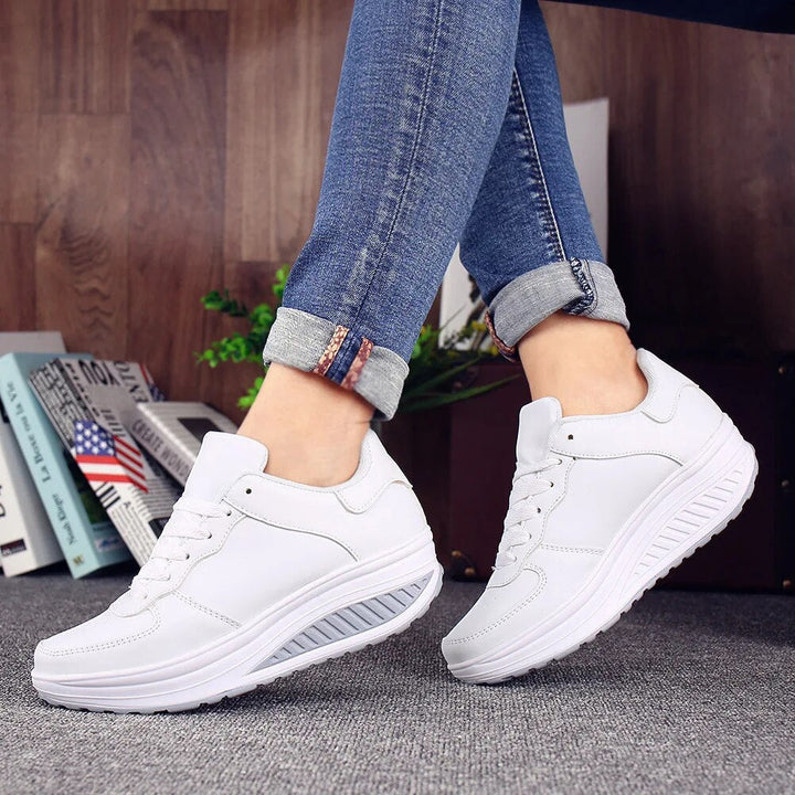 Damen - Stylische Plateau-Sneakers - Bequem und Trendy - Perfekte Wahl für Alltag und Freizeit