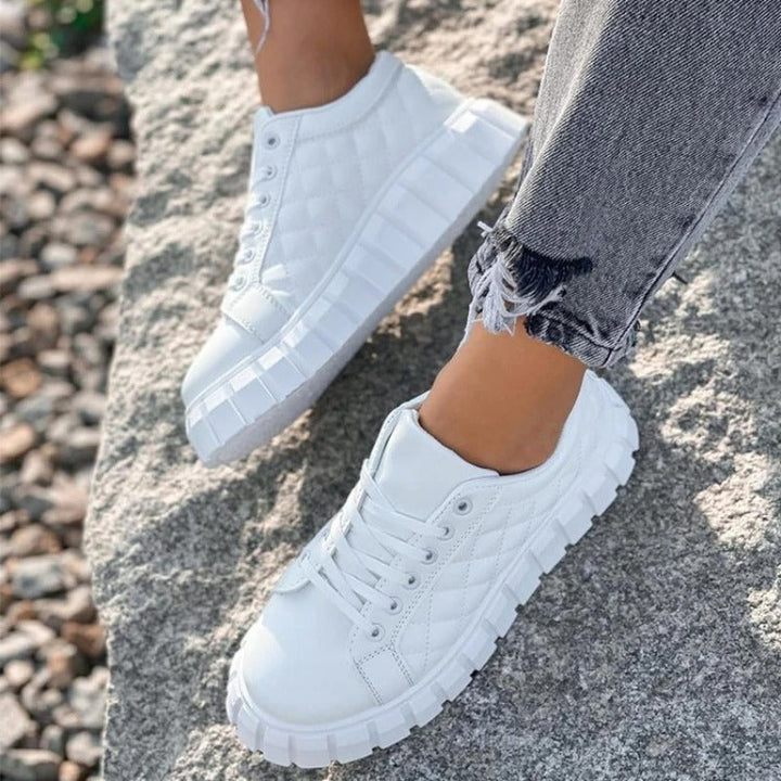 Damen - Stylische Plateau-Sneakers - Bequemes Design - Perfekt für Alltag und Freizeit