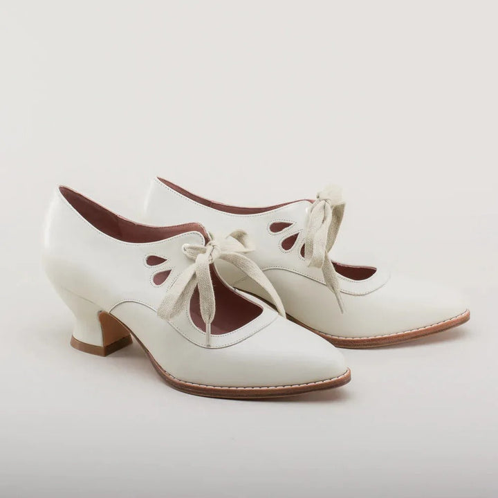 Damen - Elegante Retro-Niedrigabsatz-Schuhe - Bequemes Design für stilvolle Auftritte - Perfekt für jeden Anlass