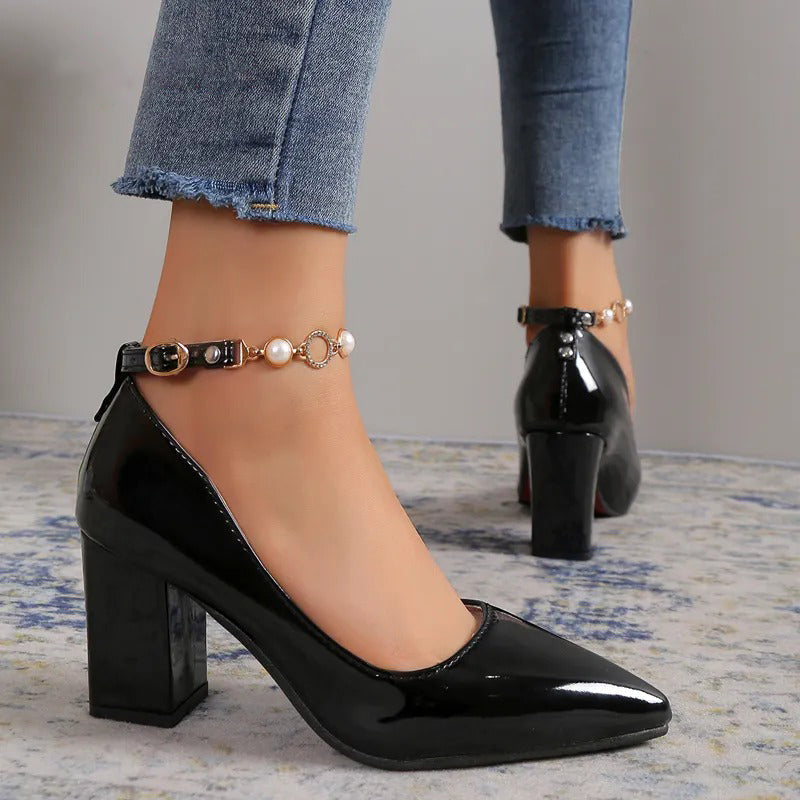 Damen - Retro-Stil Absatzschuhe - Elegantes Design für jeden Anlass - Modische Schuhe