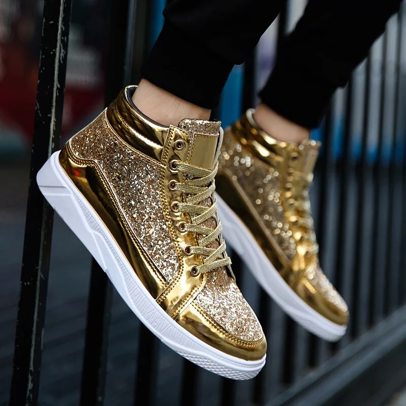 Damen - Glitzernde High-Top-Sneakers - Mit glänzendem Finish - Funkelnde Modeschuhe für jeden Anlass