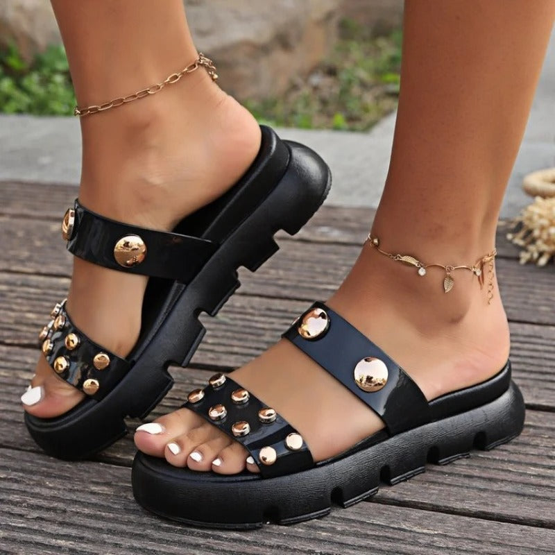 Damen - Plateausandalen - Trendige Design - Komfortable Plateausohle - Perfekt für den Sommer