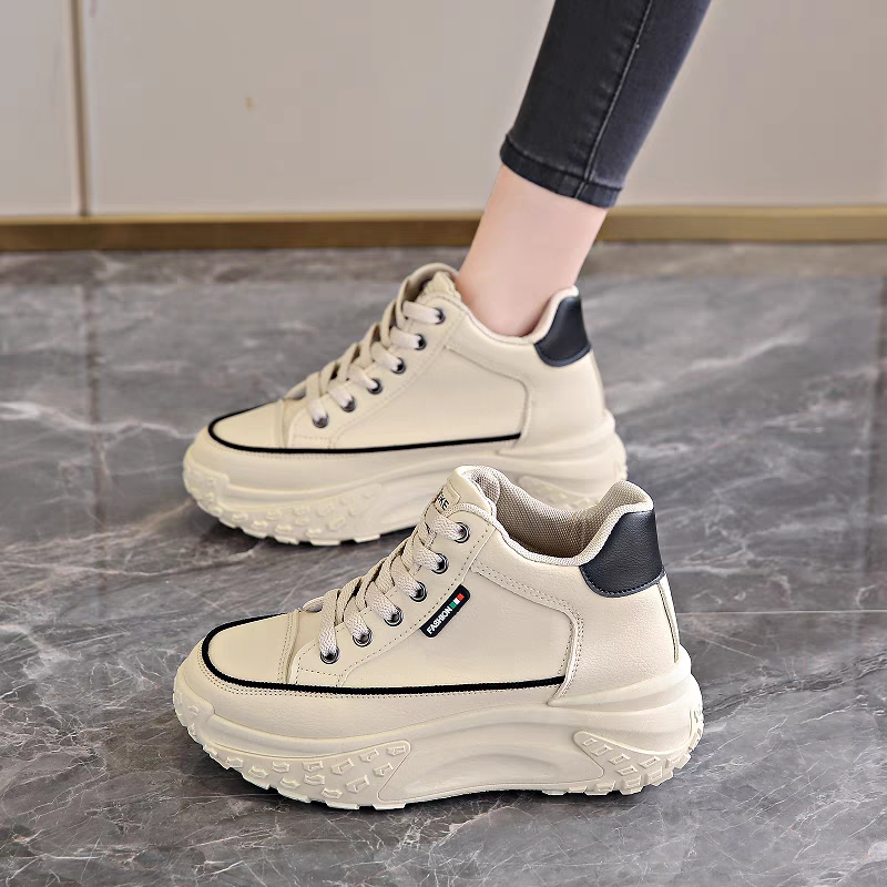 Damen - Hochwertige Klobige High Top Sneakers - Stilvolles Design für jeden Anlass - Modische Schuhe