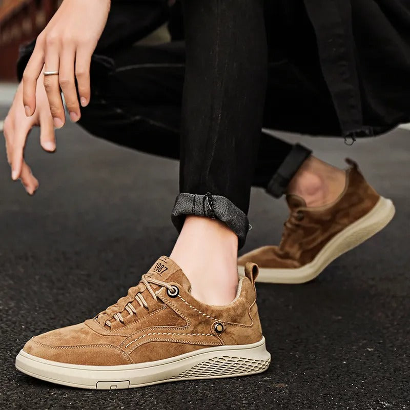 Elegante und Strapazierfähige Sneakers aus Leder - Hochwertige Materialien für Stil und Komfort - Perfekte Freizeit-Schuhe