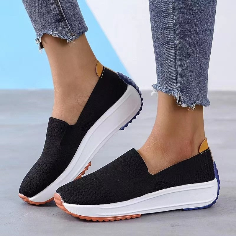 Damen - Niedrige Slipper - Bequeme Schuhe - Weiches Material - Ideal für den Alltag