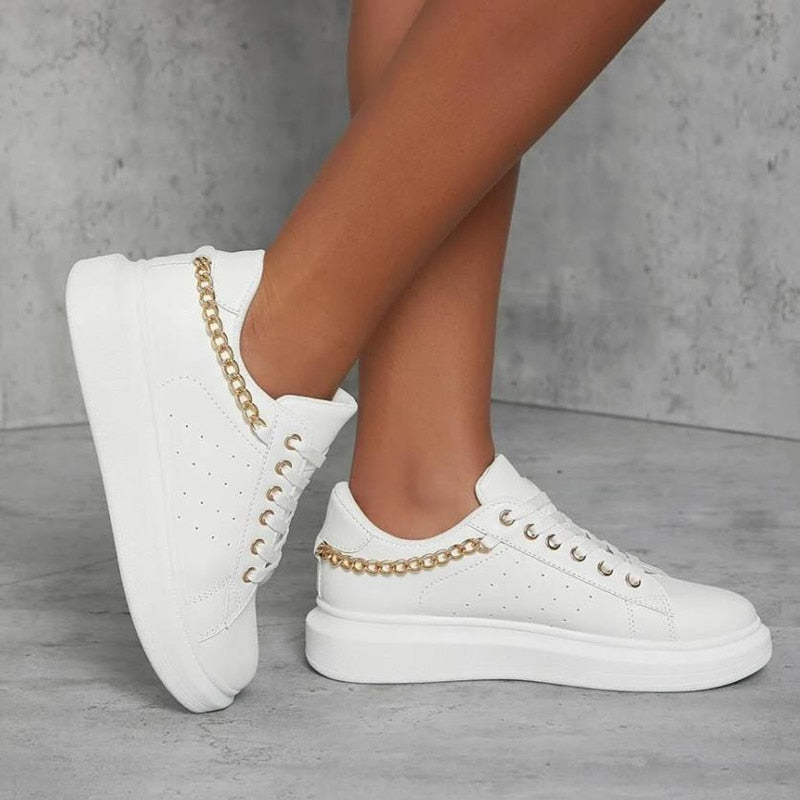 Damen - Niedrige Sneaker mit Gliederkette - Bequemes Design - Stilvolle Sneakers für jeden Anlass