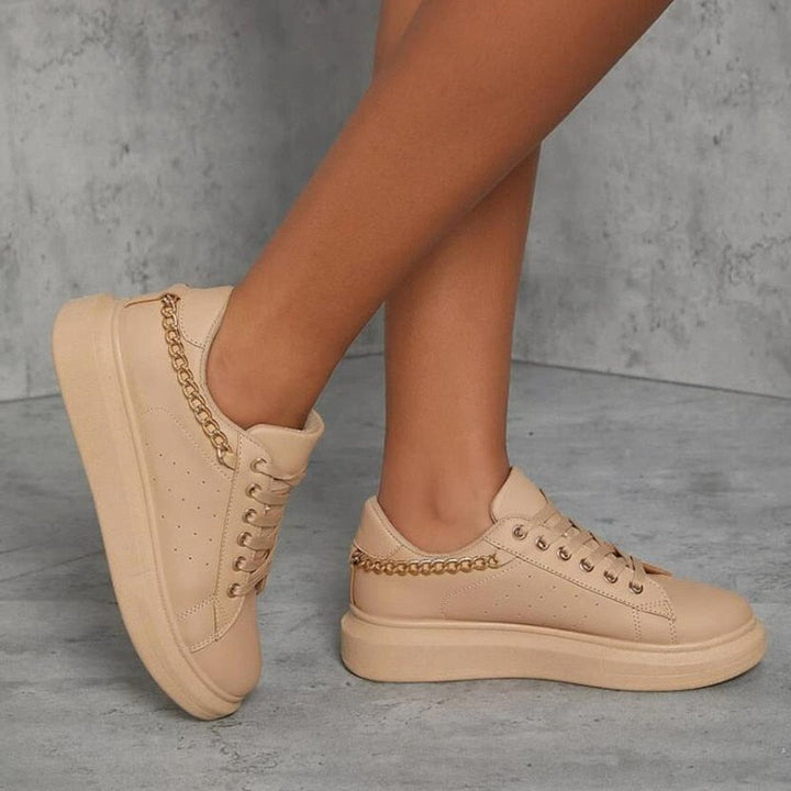 Damen - Niedrige Sneaker mit Gliederkette - Bequemes Design - Stilvolle Sneakers für jeden Anlass