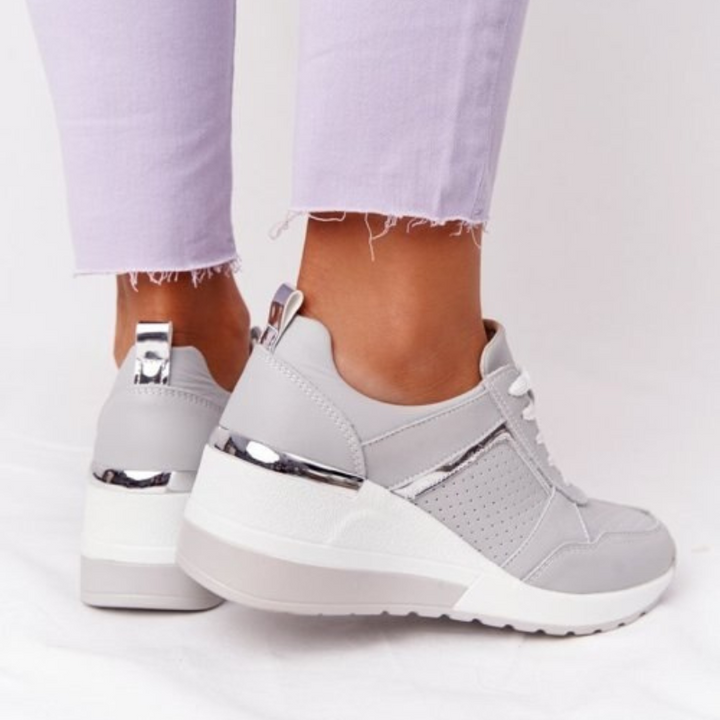 Damen - Turnschuhe - Bequemes Design - Sportliche Sneakers für Aktive Lebensstile