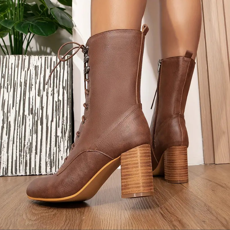 Damen - Lederstiefel - Chunky Absatz - Modische Stiefel für elegante Auftritte und trendige Styles