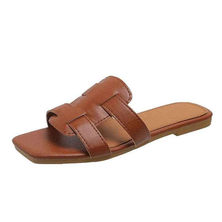 Flache Damensandalen mit weicher Sohle