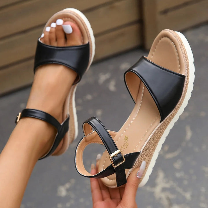 Damen - Stylische Keilsandalen - Stabil und Bequem - Perfekt für Sommer-Outfits