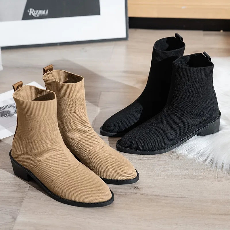 Damen - Klassische Stiefel - Elegantes Leder - Bequeme und Stilvolle Fußbekleidung