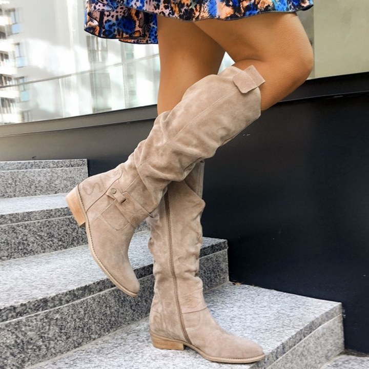 Damen - Stiefel - Stylisches Leder - Trendige Stiefel für modische Looks und vielseitige Outfits